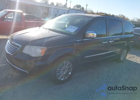 2013 Chrysler Town & Country Touring-L z USA, uszkodzony, nr VIN 2C4RC1CG6DR767750